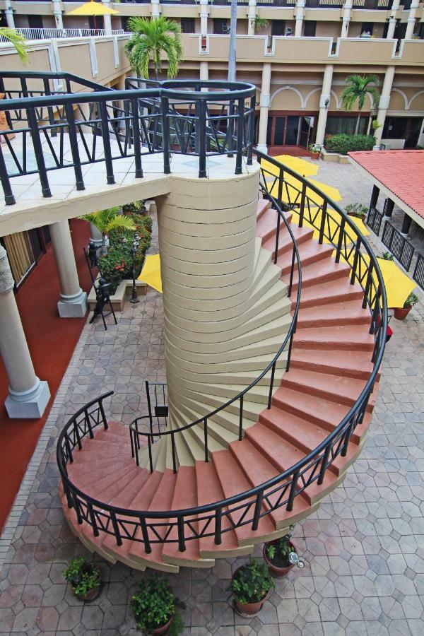 Windward Passage Hotel Charlotte Amalie Exterior foto